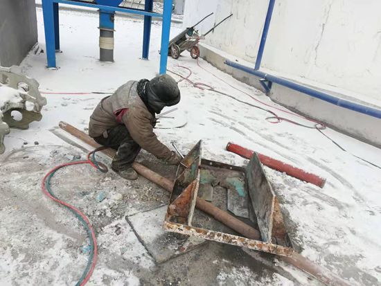 大修進(jìn)行時(shí)，這里有一群可愛的重山人.......（三）